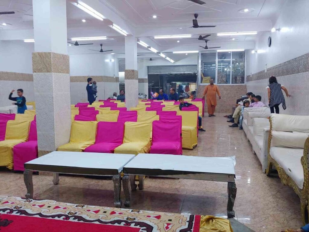 small party hall for 25 guests